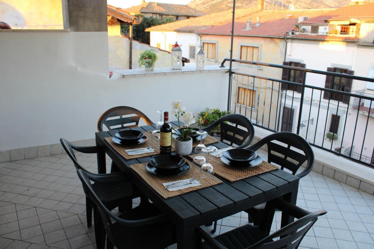 Ferienwohnung La Terrazza Sul Corso Giulianello Exterior foto